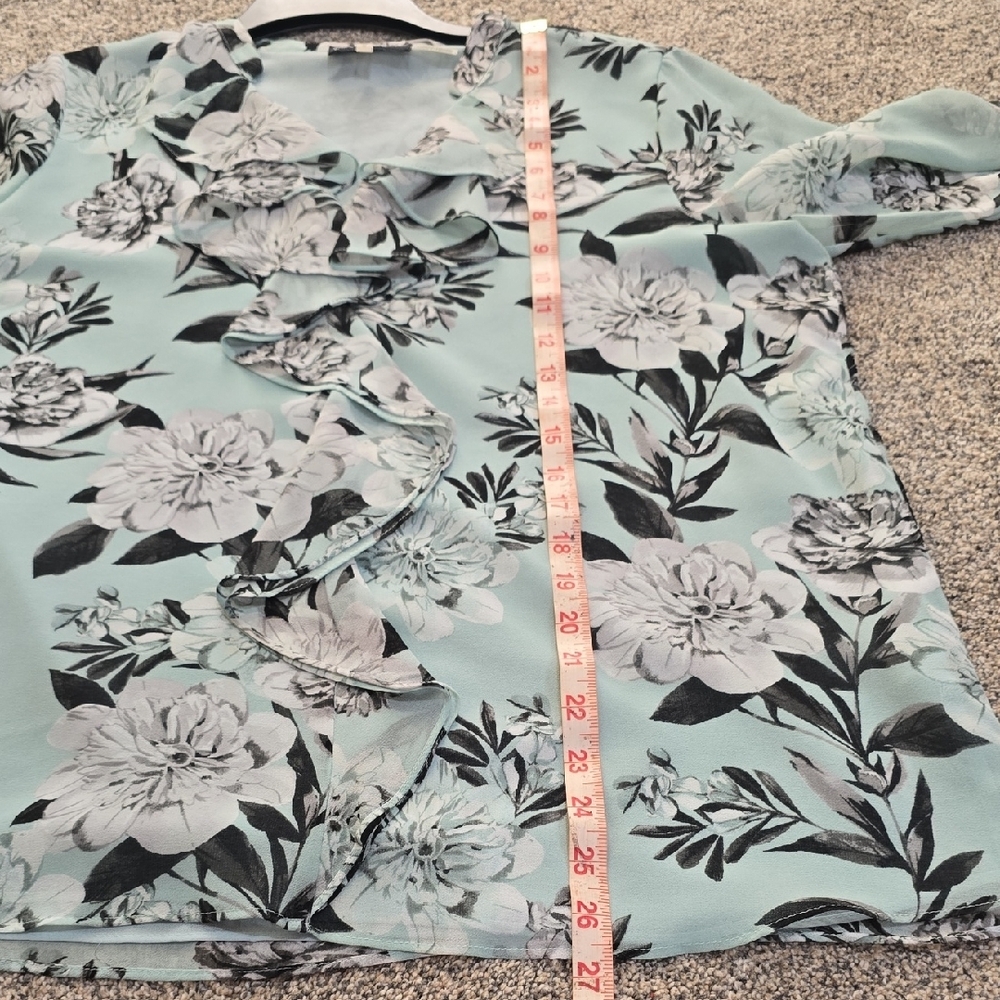 Karl Lagerfield Mint Green Floral Ruffle Blouse - Picture 8 of 8